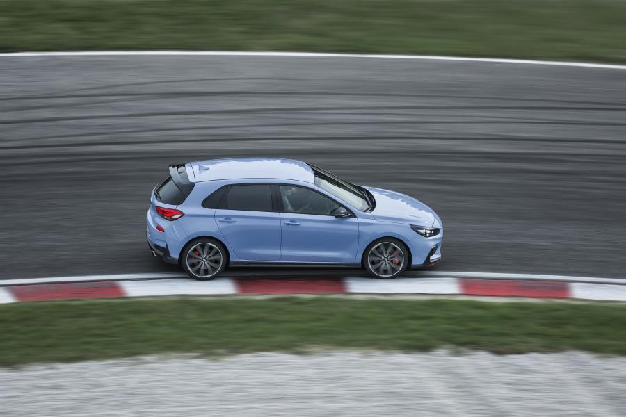  Hyundai i30 N 2017 года  (WW) (фото 26 из 47)